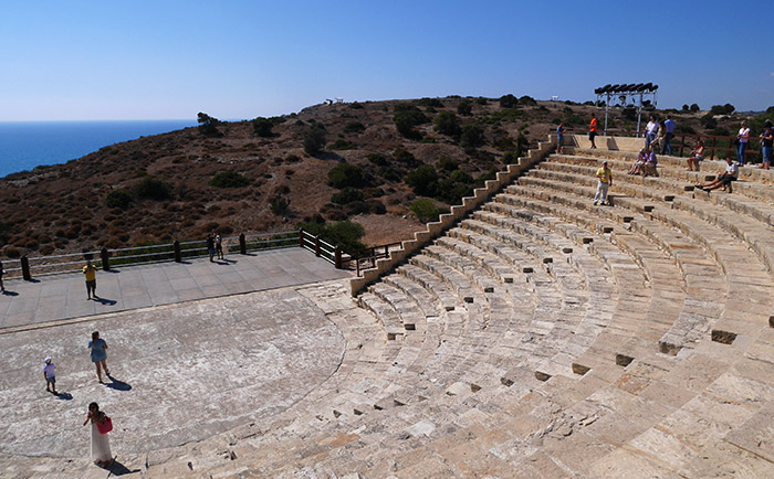 Spannende Geschichte auf Zypern - zum Beispiel das Theater von Kourion. &copy; Martin Metzenbauer