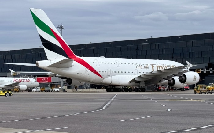 Airbus A380 von Emirates am Flughafen Wien. &copy; ReiseInsider