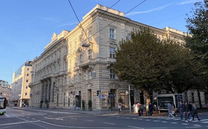 Das Palais Faber, in dem das Hyperion zuhause ist, wurde 1874 fertiggestellt. &copy; ReiseInsider