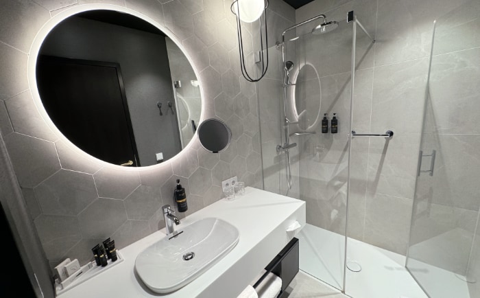Bad im Superior Doppelzimmer. &copy; ReiseInsider