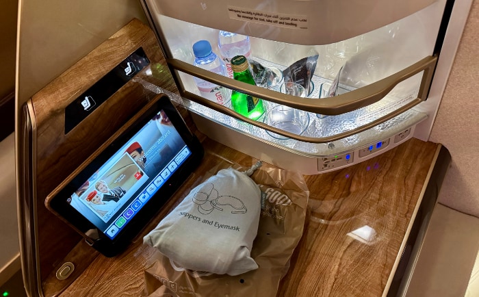 Die Minibar bietet Getränke und Snacks. &copy; ReiseInsider