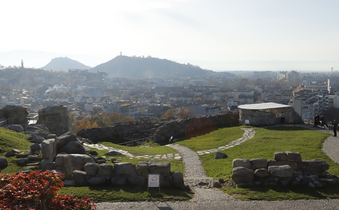 Einer der sieben Hügel: Nepet Tepe. &copy; Martin Dichler