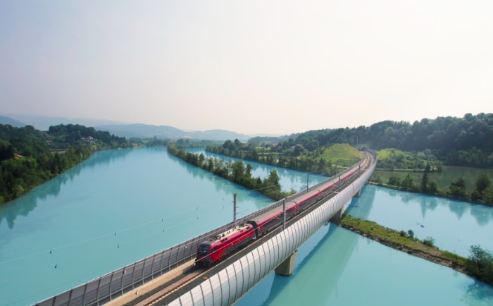 Züge können auf der Koralmbahn mit bis zu 250 kmh fahren. &copy; ÖBB / Content Unit