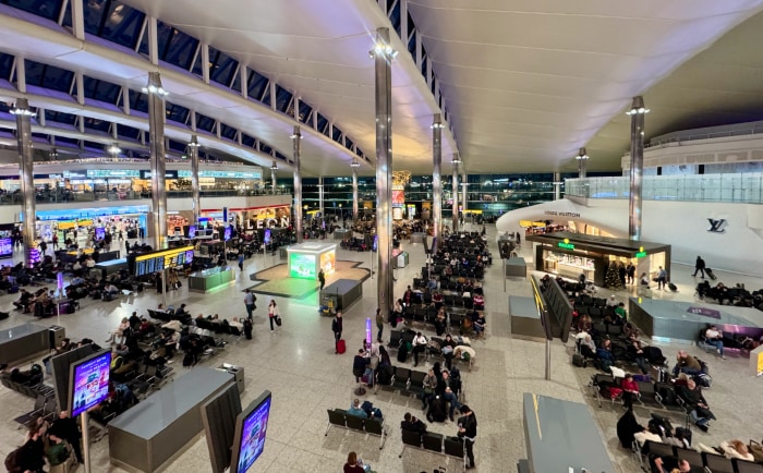 Die Lounge befindet sich im modernen Terminal 2, das 2014 eröffnet wurde. © ReiseInsider Die Lounge befindet sich im modernen Terminal 2, das 2014 eröffnet wurde. © ReiseInsider