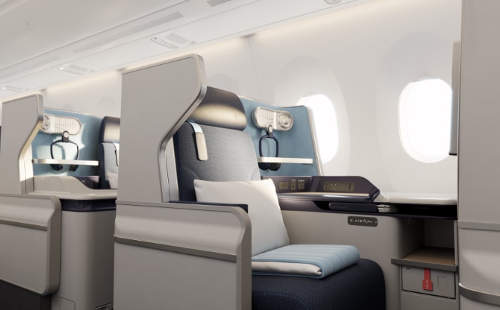 Jeder Business-Class-Sitz hat einen direkten Gangzugang. © Edelweiss Jeder Business-Class-Sitz hat einen direkten Gangzugang. © Edelweiss