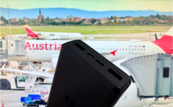 Lithiumbatterien können zu brennen beginnen - in Flugzeugkabinen kann dies besonders gefährlich sein. &copy; ReiseInsider