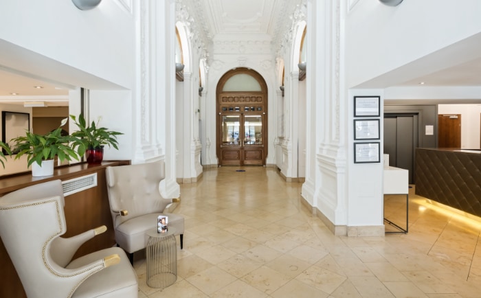 Eleganter Eingangsbereich des Hotel Rathauspark in Wien. &copy; VERKEHRSBUERO HOSPITALITY