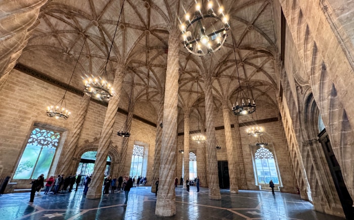 Die Seidenbörse sollte man auf jeden Fall besuchen. &copy; ReiseInsider