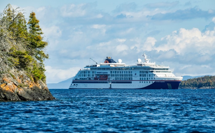 Die Hanseatic Inspiration ist eines von drei Expeditionsschiffen von Hapag-Lloyd Cruises. © Hapag-Lloyd Cruises Die Hanseatic Inspiration ist eines von drei Expeditionsschiffen von Hapag-Lloyd Cruises. © Hapag-Lloyd Cruises