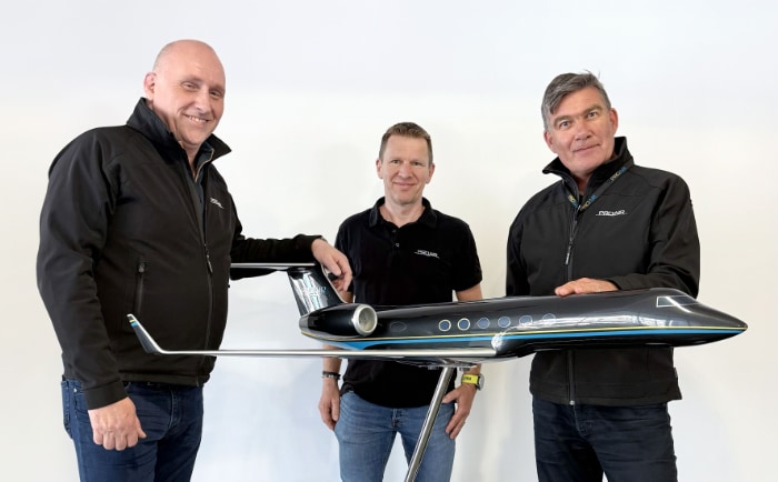 Thomas Godau (Founder & Managing Director), Kim Witschas (Co-Founder & Managing Director) und Dieter Pammer (Vice President Premium Aviation, v.l.n.r.). &copy; ProAir Group