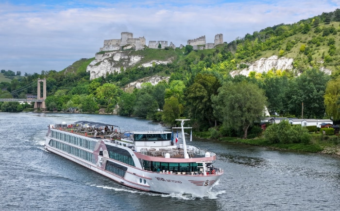 Die 110 Meter lange Viva Beyond ist auf der Seine unterwegs. © Viva Cruises Die 110 Meter lange Viva Beyond ist auf der Seine unterwegs. © Viva Cruises