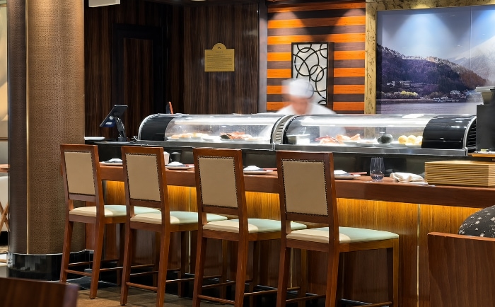 Klassische Sushi-Bar "Kai Sushi" an Bord der Diamond Princess. &copy; ReiseInsider
