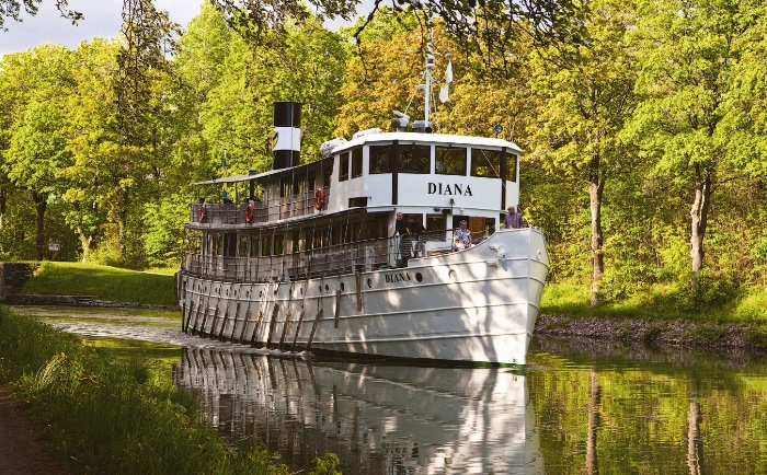 Die Diana auf dem Göta-Kanal. &copy; Ulf  Rathsman, courtesy of Atiworld