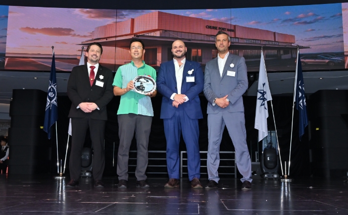 Von links: Preston Carnahan (Vice President, Destination Development, Royal Caribbean Group), Hon. Genta Koja (Governor of Okinawa Prefecture, President, Naha Port Authority), Oliviero Morelli, (President Japan, Korea, and South East Asia, Cruise Division of MSC Group), Javier Rodriguez Sanchez (Vice President, Business Development, Ports & Destinations, CTL Maritime). &copy; MSC Cruises